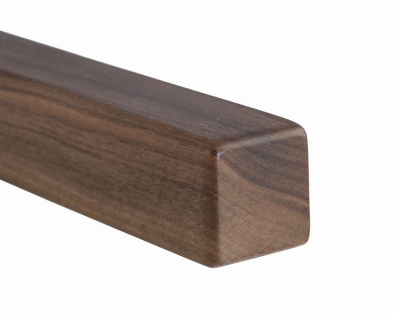Main courante bois Noyer - Carrée 45 x 45 mm